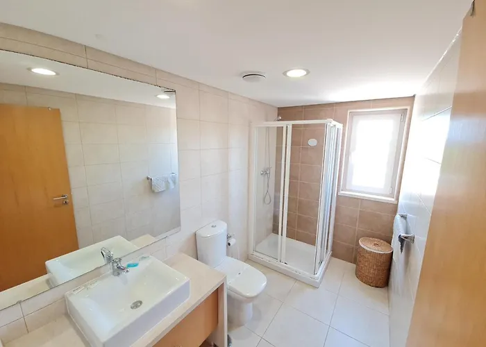 Gardens T2 Penthouse With Pool And Fantastic Views - Wpcg19 *