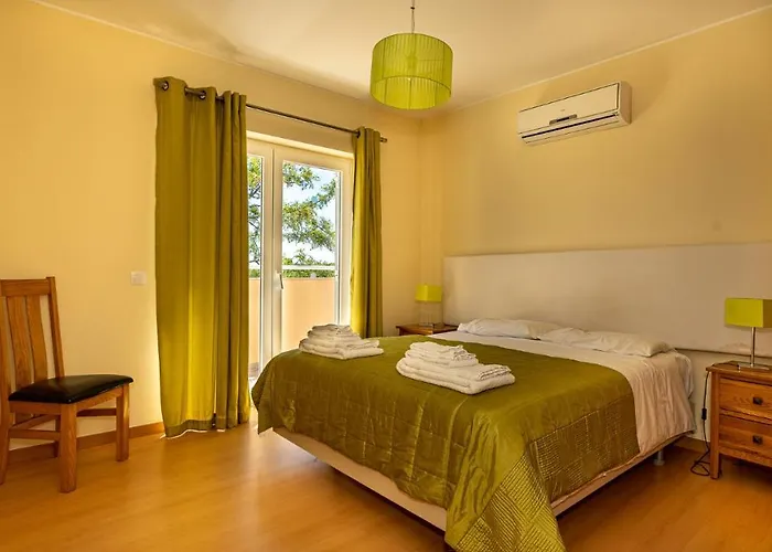 Gardens T2 Penthouse With Pool And Fantastic Views - Wpcg19 *