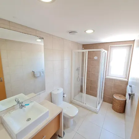 Gardens T2 Penthouse With Pool And Fantastic Views - Wpcg19 *