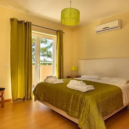 Gardens T2 Penthouse With Pool And Fantastic Views - Wpcg19 *